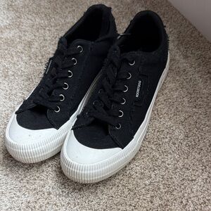 Black and White Sneakers by RocketDog